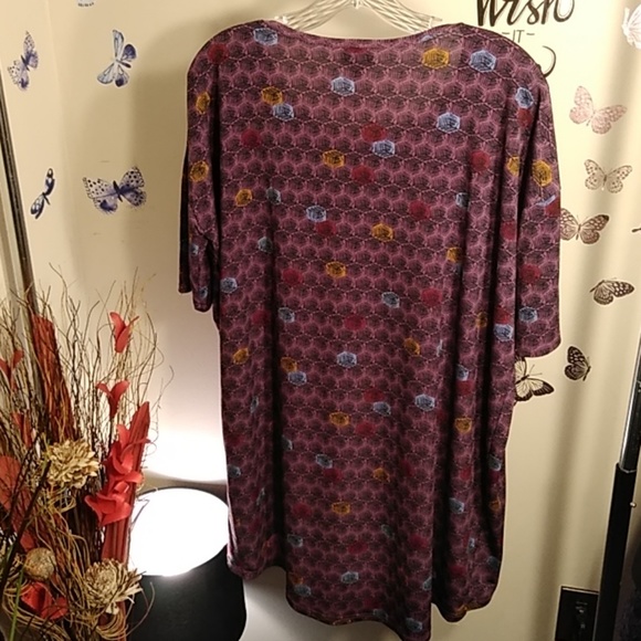 Women's LulaRoe Shirt - Picture 4 of 4